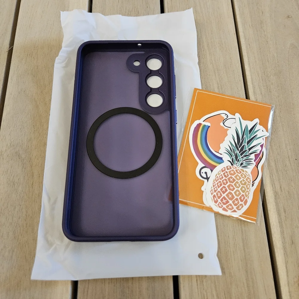 CANSHN magnetic case in Deep Purple for a Samsung S23. (NIB)